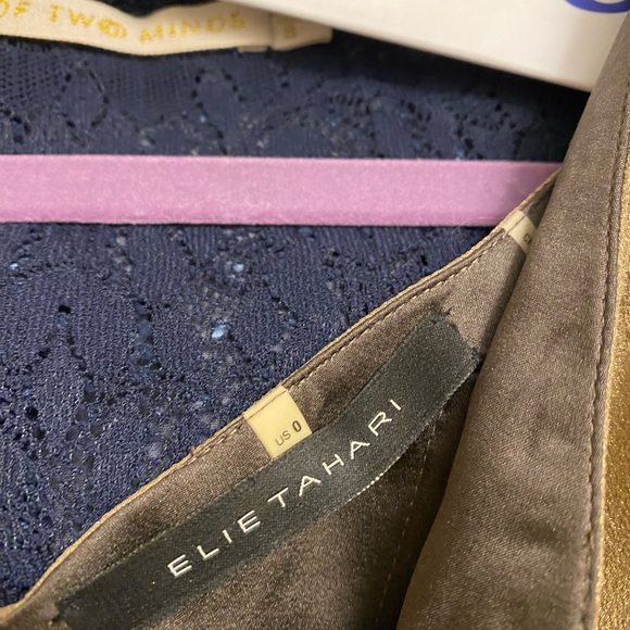 Elie Tahari Gold pleated dress - Picture 3 of 3